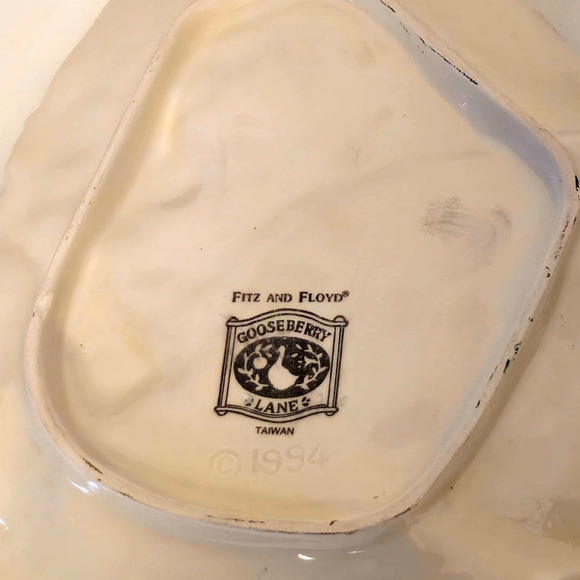 Copied - Fitz and Floyd Gooseberry Lanes Mother Goose 1994 plate, hand painted - Picture 3 of 5